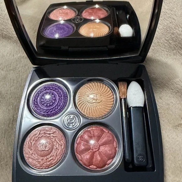 CHANEL Eyeshadow Palette 239 Bouton Baroque - Picture 4 of 10